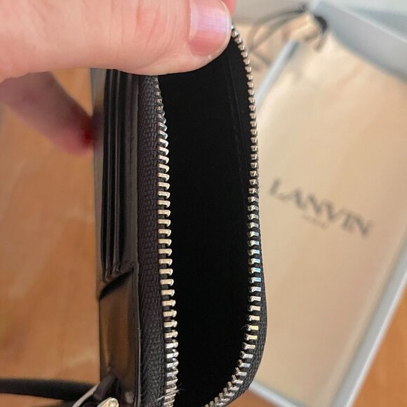 Lanvin Leather Necklace Card holder, black and white psychadelic pattern - Picture 4 of 11